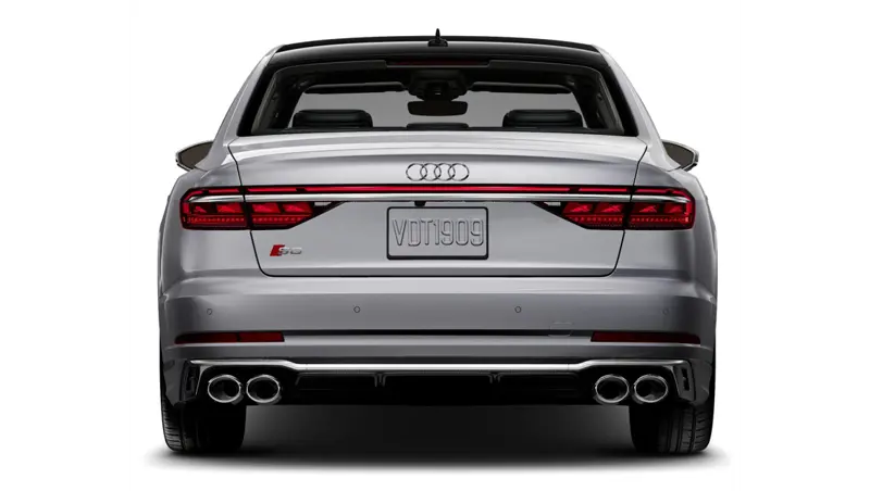Audi S8 - Back