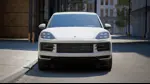 Porsche Cayenne - Front thumbnail