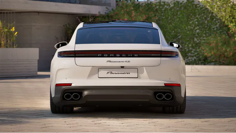 Porsche Panamera - Back