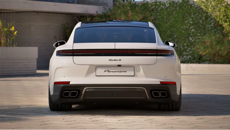 Porsche Panamera - Back