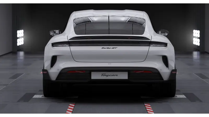 Porsche Taycan - Back