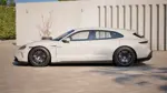 Porsche Taycan Sport Turismo - Left thumbnail