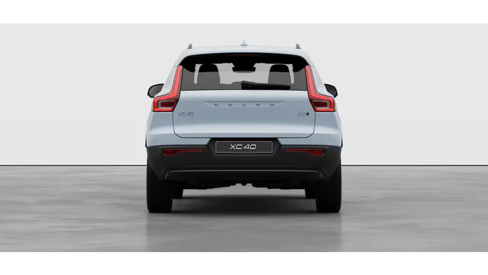 2026 Volvo XC40 — Back